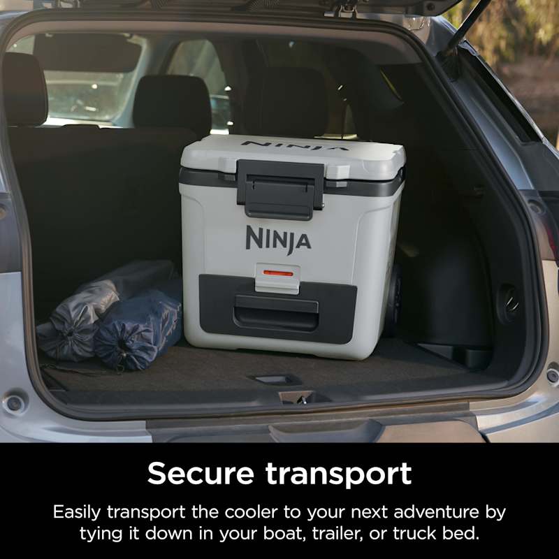冷奴ジロー Ninja FrostVault™ 30qt Wheeled Cooler with Dry Zone (Cloud White