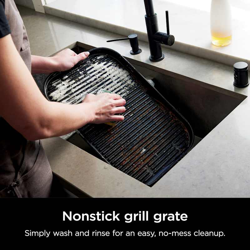 Ninja Woodfire Pro Connect™ Premium XL Outdoor Grill & Smoker