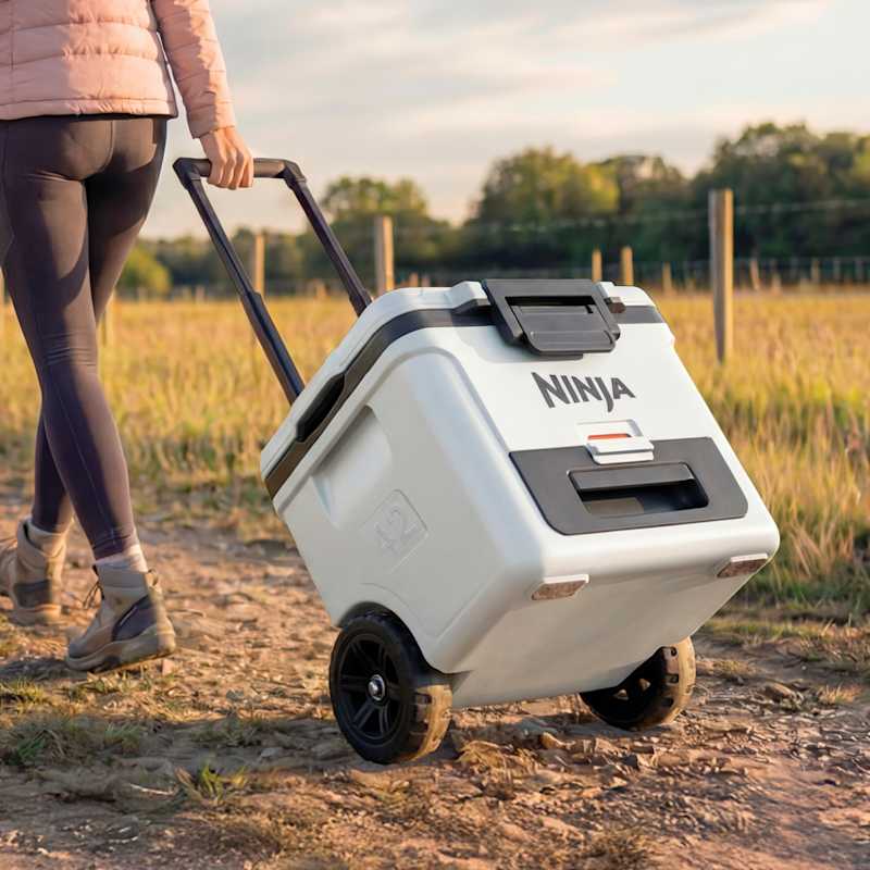 Ninja FrostVault™ 42qt Wheeled Cooler with Dry Zone, Poolside