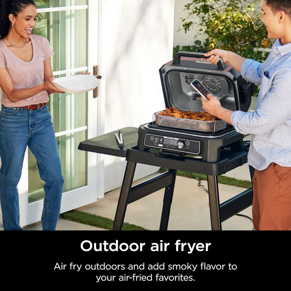 Ninja Woodfire Pro Connect™ Premium XL Outdoor Grill & Smoker