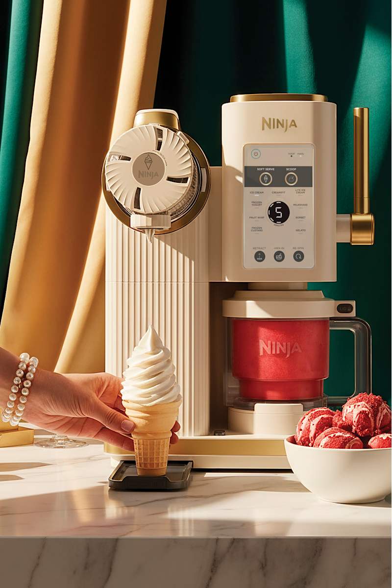 Ninja® CREAMi® Scoop & Swirl™ Marilyn Monroe Collection Ice Cream