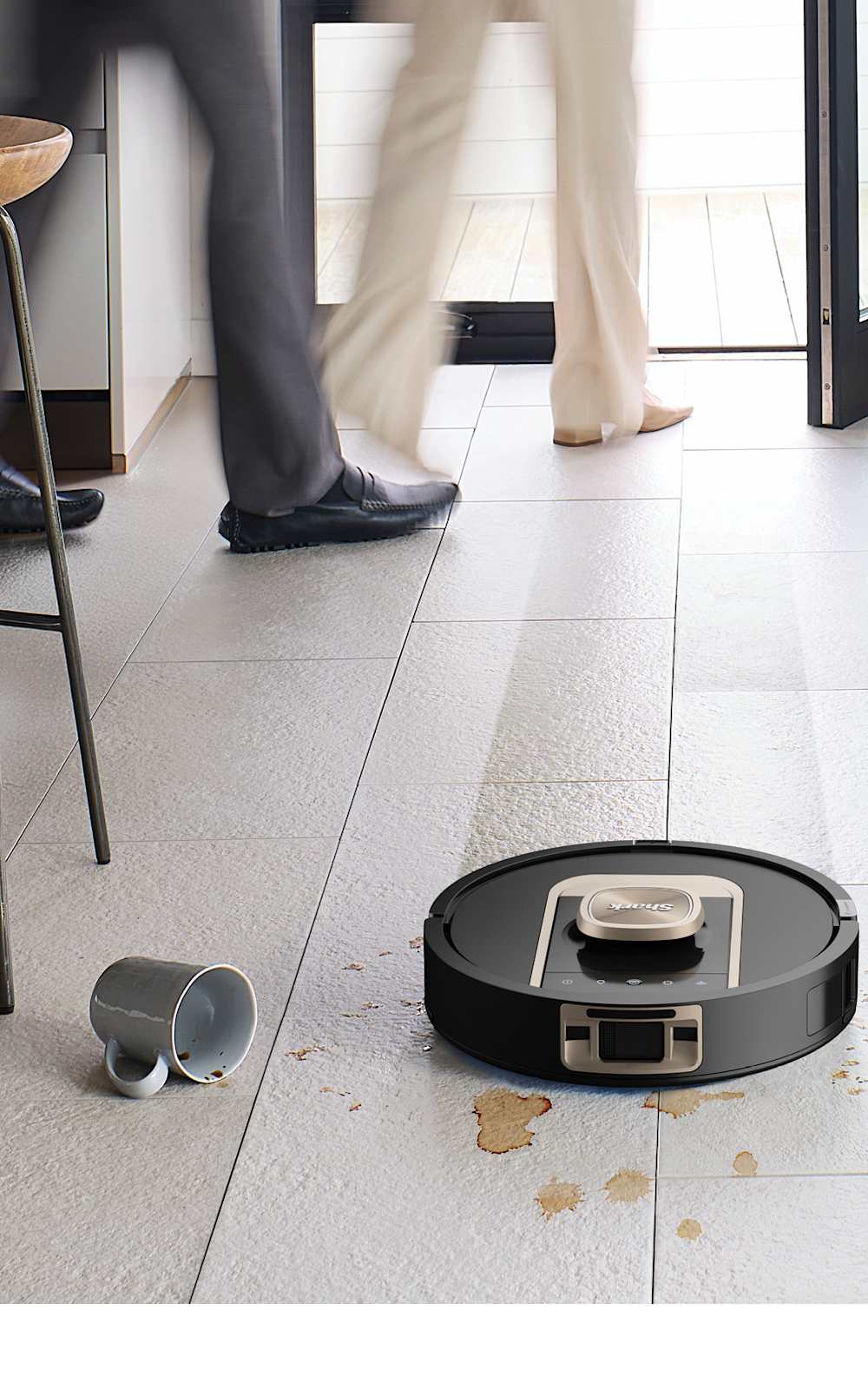 Shark® PowerDetect™ ThermaCharged 2-in-1 Robot Vacuum and Mop with Heated Mop Cleaning NeverTouch™ Pro Base